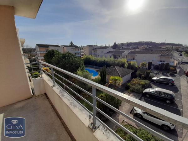 Appartement à louer 3 pièces 61.48m² Saint-Michel (16470)