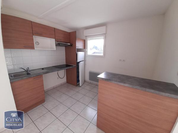 Appartement à louer 3 pièces 61.48m² Saint-Michel (16470)
