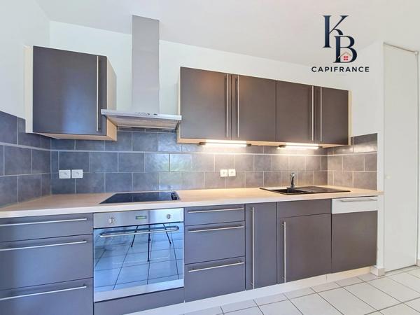 AMBILLY, appartement T3 de 70 m² avec terrasse de 23 m² à deux pas de la douane