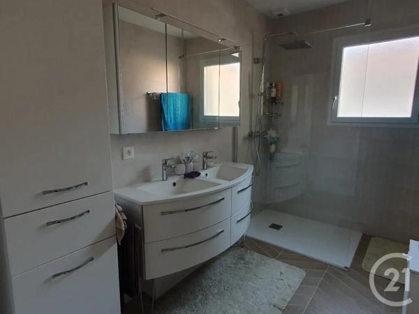 Maison à vendre  4 pièces - 101,11 m 2   CHALLANS  - 85