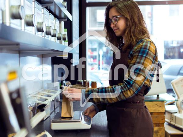 A louer Local commercial 200 m2 (cabinet médical, boulangerie, restaurant, agences, bureaux..., nombreuses enseignes)