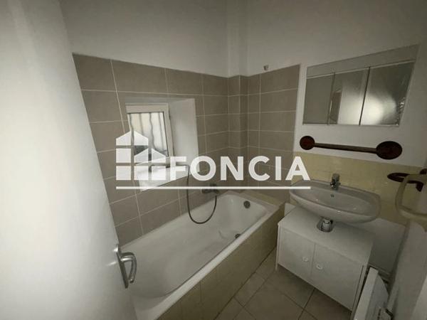 Location Appartement 2 pièces 61.18 m² - IMPASSE CHARMILLEUX Miribel 01700