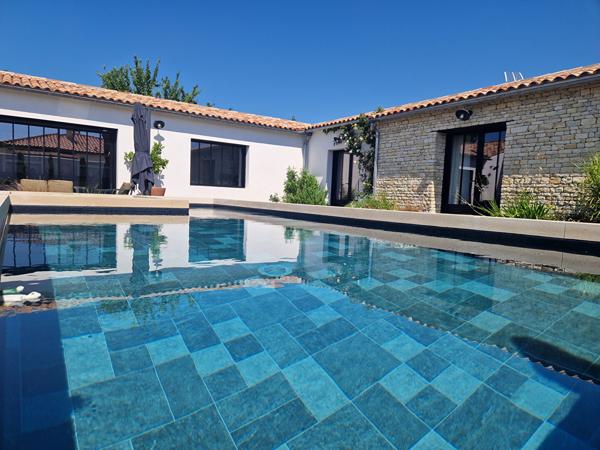 SAINT-VIVIEN Propriété d'exception + 5 gîtes aux portes de Châtelaillon-Plage Saint vivien SAINT-VIVIEN Propriété d'exception + 5 gîtes aux portes de Châtelaillon-Plage Saint vivien