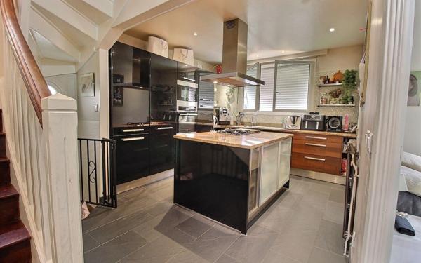 Maison à vendre    5 pièces •  Savigny-sur-Orge