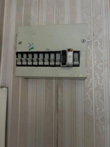 Vente                                                      Appartement
                        
                     5 pièces                      126 m2                     à Perpignan
