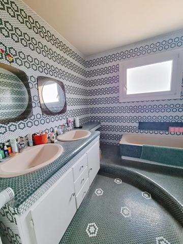 Grande maison familiale – 207 m² – 7 chambres - Sous-Sol - Garage - Jardin