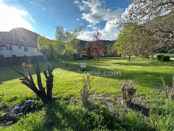 Terrain à vendre de 1 578,00 m² VEYNES (05)