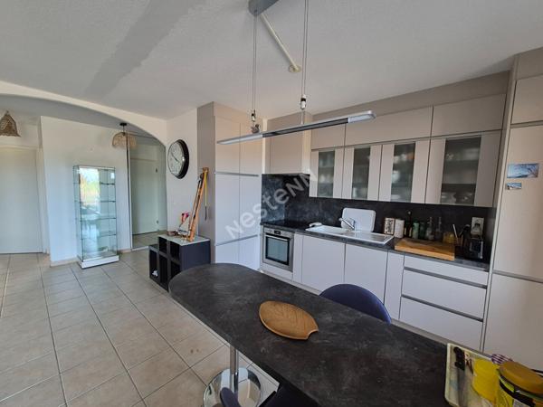 Appartement La Seyne Sur Mer 3 pièce(s) 64 m2 avec terrasse, parking