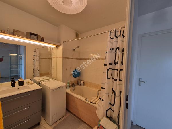 Appartement La Seyne Sur Mer 3 pièce(s) 64 m2 avec terrasse, parking