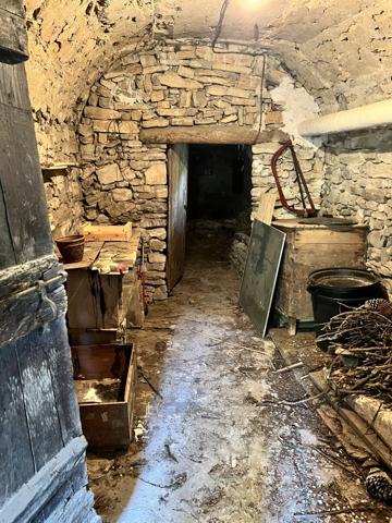 Maison en pierre 3 chambres avec jardin arboré