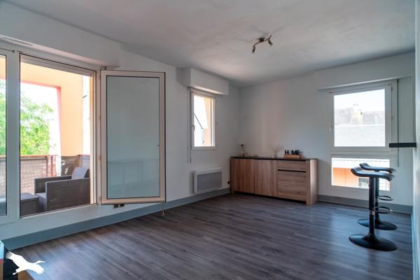 Appartement à vendre 265 500 € Pont-l'Abbé 5 p 96 m² DPE C
