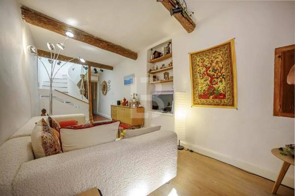 Maison de ville au cœur du Vieil Antibes – Charme et authenticité