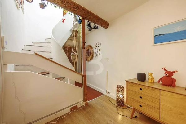Maison de ville au cœur du Vieil Antibes – Charme et authenticité