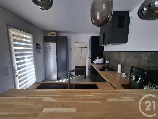 Maison à vendre  4 pièces - 107 m2 ROQUEBRUNE SUR ARGENS - 83