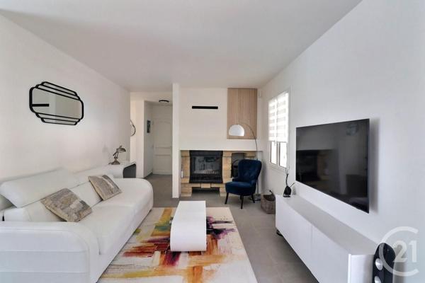 Maison à vendre  4 pièces - 107 m2 ROQUEBRUNE SUR ARGENS - 83