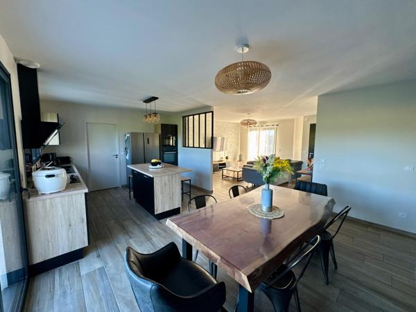 Pavillon de plain-pied intégral 3 chambres + bureau