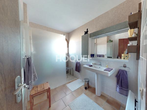 Villa T4 en 4 faces sur parcelle de 475 m² + garage - piscinable