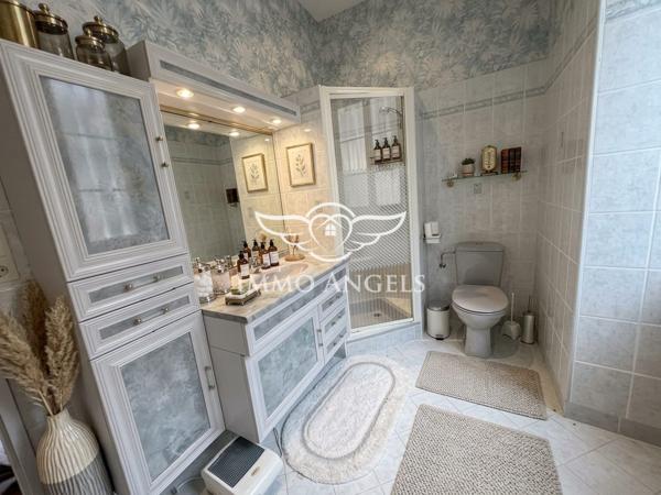 Maison bourgeoise avec terrain indépendant