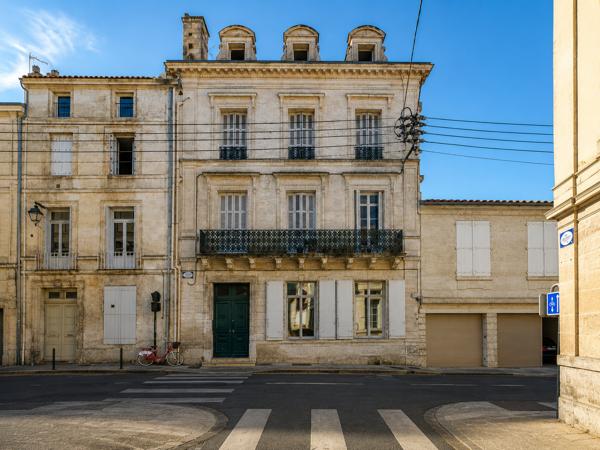 Studio de caractère – Immeuble Second Empire – Cœur historique d'Angoulême Détails des diagnostics énergétiques