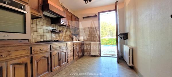 EXCLUSIVITÉ - PUYMOYEN - MAISON DE PLAIN-PIED DE 94 m² + GARAGE 26 m² indép , GARAGE, PISCINE, TERRAIN DE 1200 m²