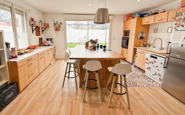 Maison à vendre    5 pièces •  Saint-Xandre