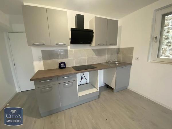 Appartement à louer 2 pièces 47.33m² Charleville-Mézières (08000)