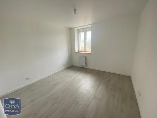 Appartement à louer 2 pièces 47.33m² Charleville-Mézières (08000)