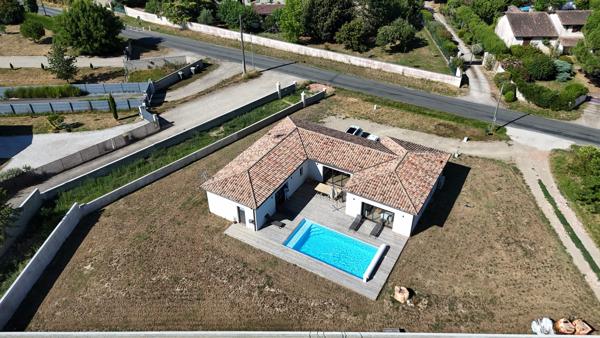 Maison contemporaine de plain-pied – Piscine – Prestations de qualité Détails des diagnostics énergétiques