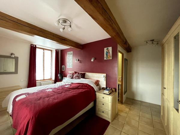 Maison 6 pièces qui allie charme et beaux espaces