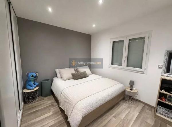 Vente                                                      Maison
                        
                     6 pièces                      157 m2                     à Vescovato