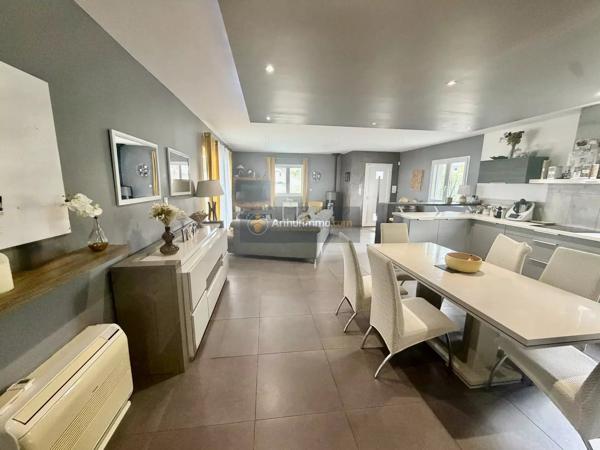 Vente                                                      Maison
                        
                     6 pièces                      157 m2                     à Vescovato