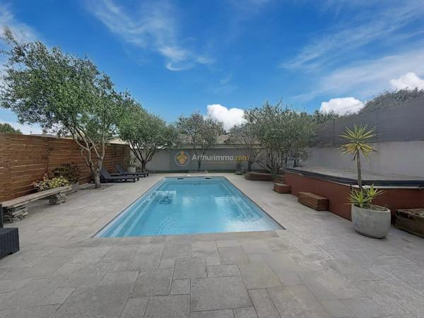 Vente                                                      Maison
                        
                     6 pièces                      157 m2                     à Vescovato
