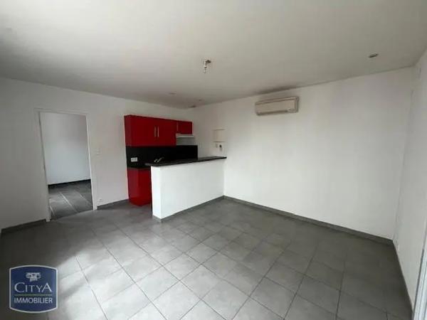 Appartement à louer 2 pièces 34.36m² Brive-la-Gaillarde (19100)