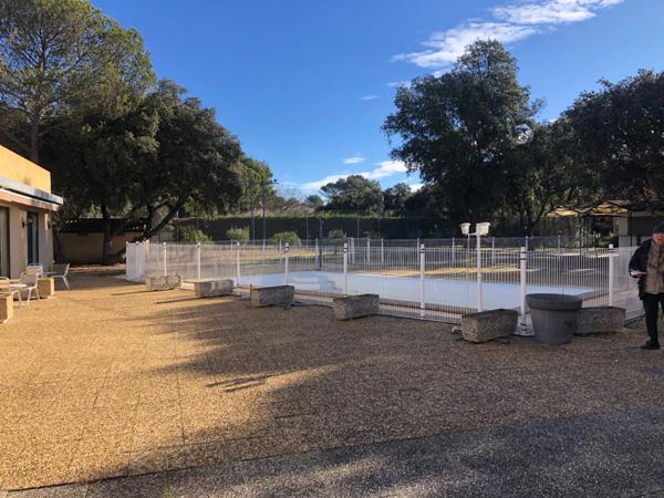 Local/bureau à vendre SAINT DIDIER (84)