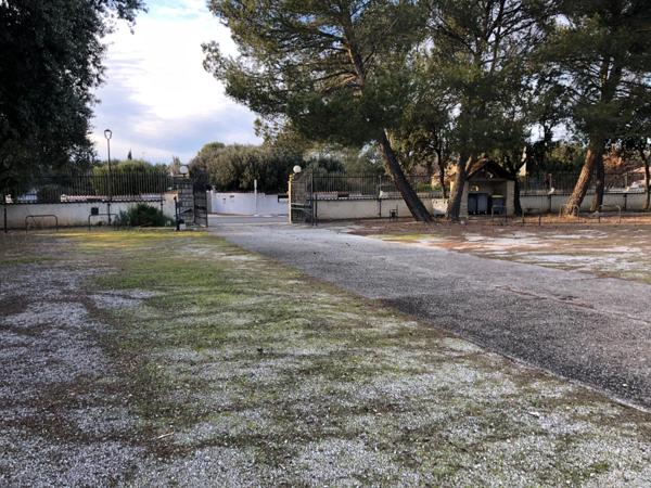 Local/bureau à vendre SAINT DIDIER (84)