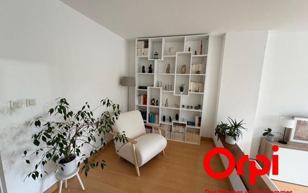 Maison à vendre    4 pièces • 100,56 m2 Montigny-le-Bretonneux