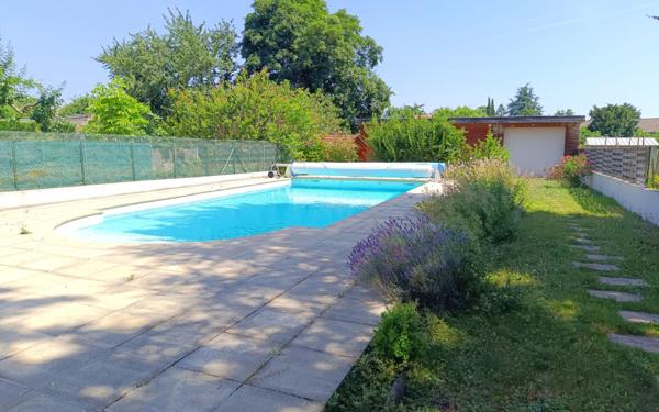 Maison à vendre    6 pièces • 180 m2 Saint-Genis-Laval