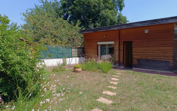 Maison à vendre    6 pièces • 180 m2 Saint-Genis-Laval