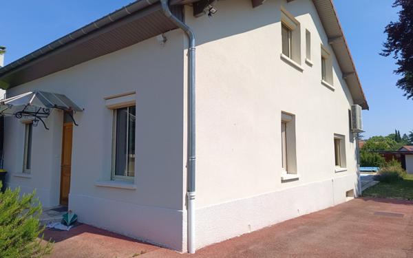 Maison à vendre    6 pièces • 180 m2 Saint-Genis-Laval