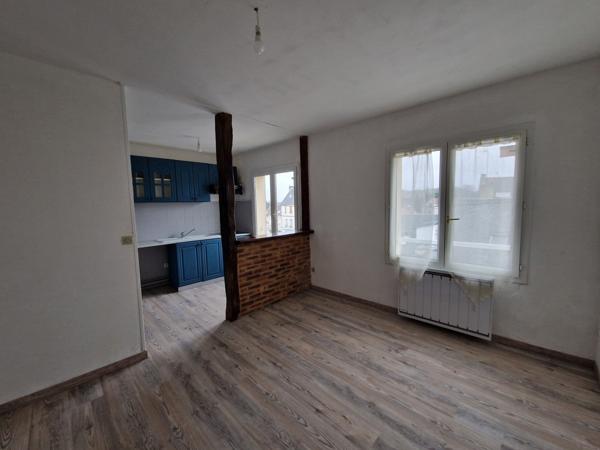 Crépy-en-Valois (60800) CENTRE CREPY EN VALOIS APPARTEMENT F2 + STUDIO 63 m²