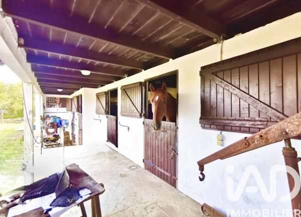 Maison à vendre 10 pièces 270 m² Villefranque