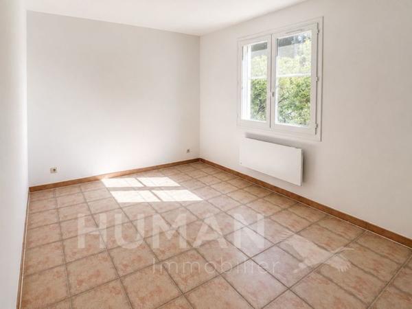 Maison à vendre 470 000 € Lambesc 5 p 123 m² DPE C