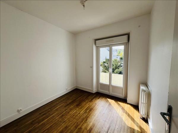 Maison à louer 1 150 € CC LORIENT 5 p 114 m² DPE F