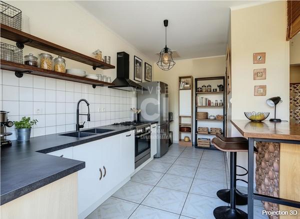 MAISON À FORT POTENTIEL , ATELIER 60 M² , JARDIN ,COMBLES AMÉNAGEABLES