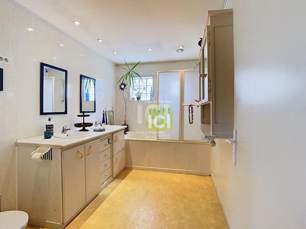 MAISON À FORT POTENTIEL , ATELIER 60 M² , JARDIN ,COMBLES AMÉNAGEABLES