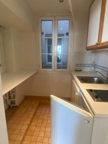 A louer studio de 33 m² Avenue des ternes