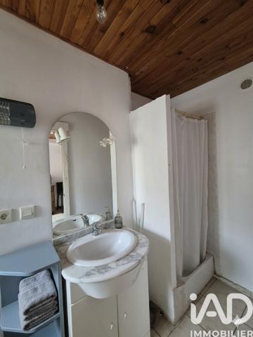 Immeuble à vendre 207 m² Le Vernet-Chaméane