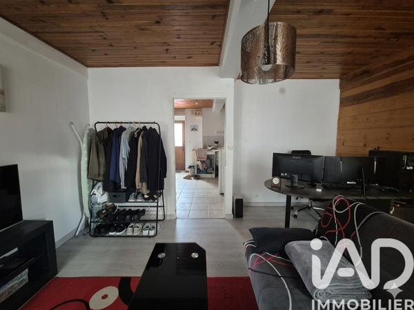 Immeuble à vendre 207 m² Le Vernet-Chaméane