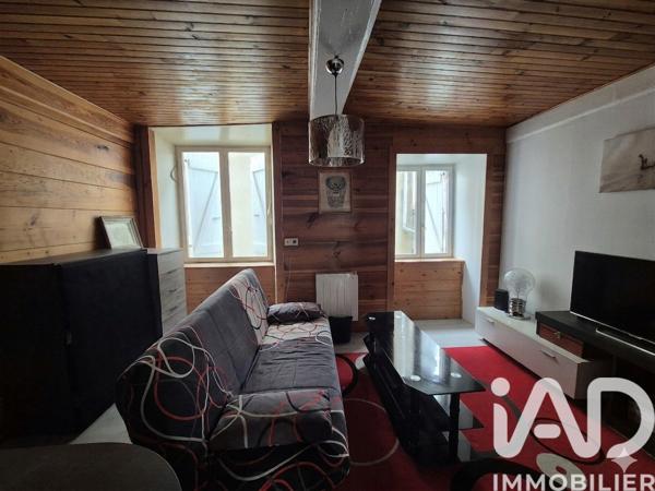 Immeuble à vendre 207 m² Le Vernet-Chaméane