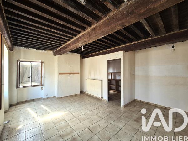 Immeuble à vendre 207 m² Le Vernet-Chaméane